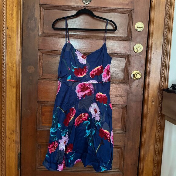 Vintage Banana Republic Strappy Floral Midi Dress - Picture 2 of 6